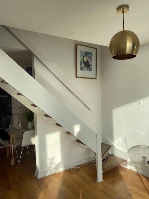 Central Sea View Maisonette Hastings Exteriör bild